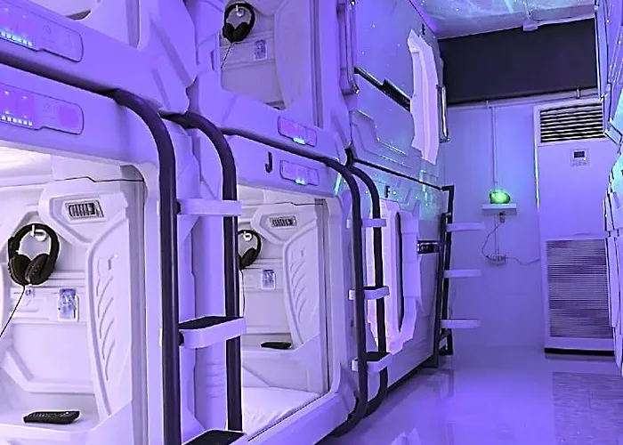 Bmax Spacepods Lapu-Lapu City